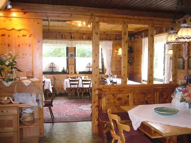 Hotel Garni Saeulner-Hof Bergen  3*, Bergen (Traunstein)